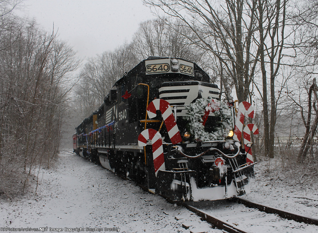 Browns Yard Santa Train